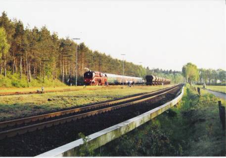 18 201 wartet im bergabebahnhof.