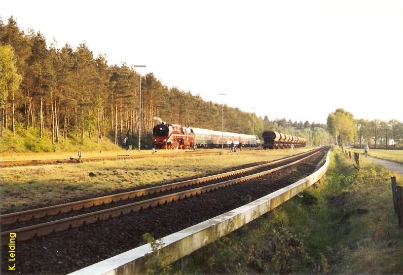 Warten im Übergabebahnhof.