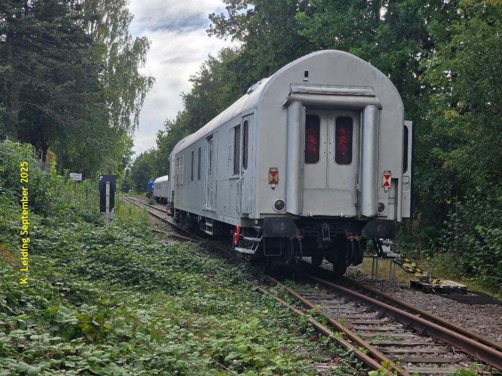 Blick auf die R&uuml;ckseite des Revolution Train.