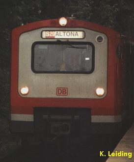 472 mit S20-Linienschild in Holstenstraße September 2005.