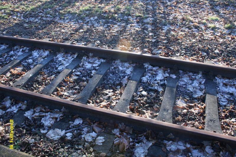 Betonschwellen am Hausbahnsteig.