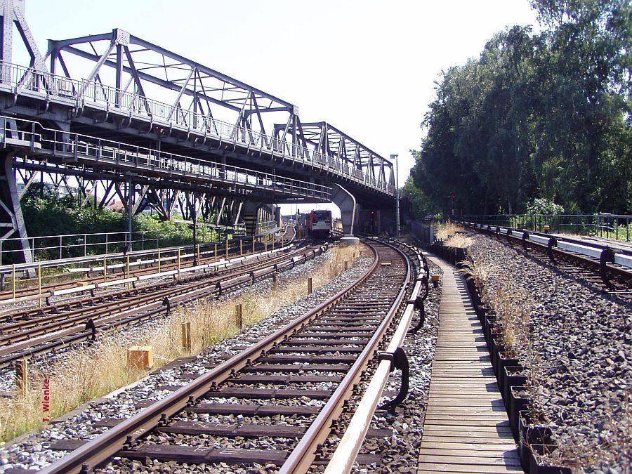 Blick aus Richtung Borgweg auf das Viadukt.