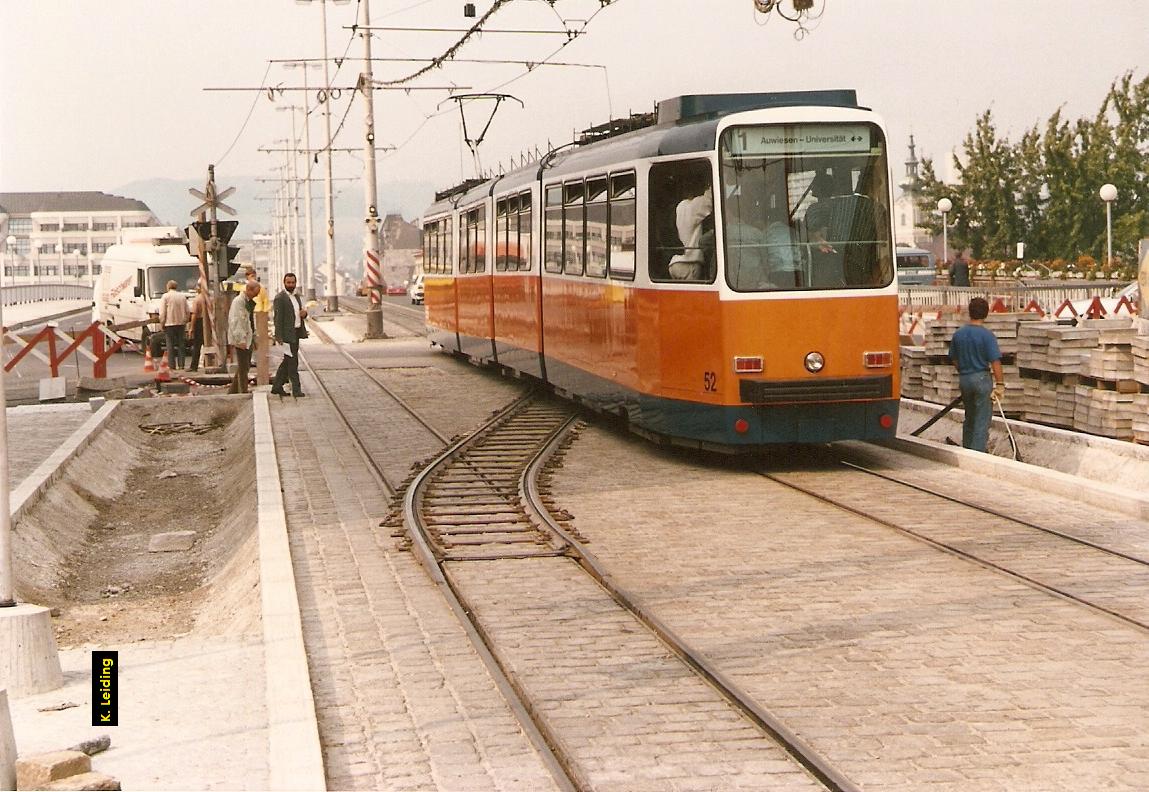 Wagen 52 auf der Linie 1.