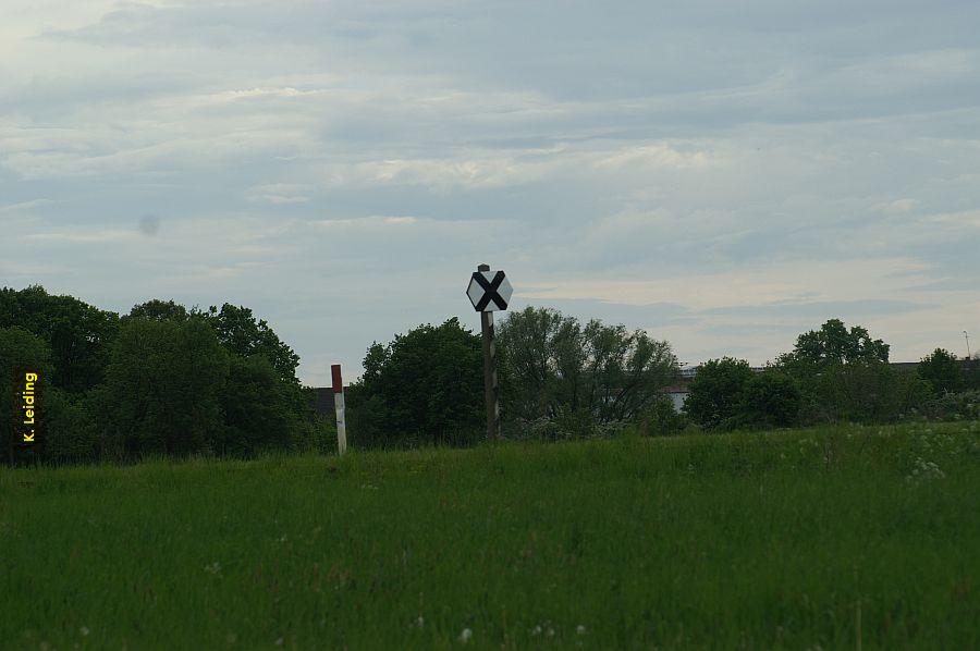 Kreuztafel vor Dambeck.