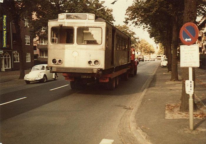 TU 2 - Wagenkasten auf der Alsterkrugchaussee.